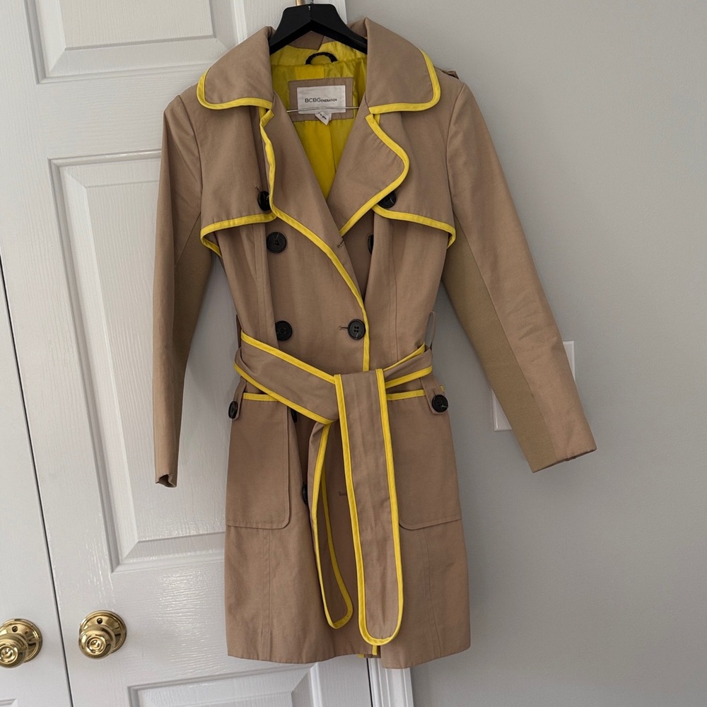 BCBG Women's Tan Trench Coat with Yellow Trim. Size Small. Super cute!